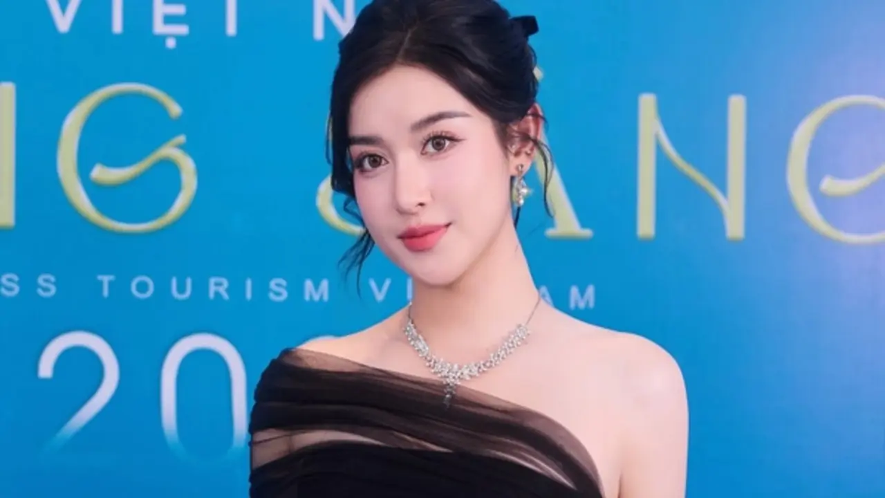 Á hậu Huyền My lên tiếng giữa ồn ào thanh lý đồ hiệu