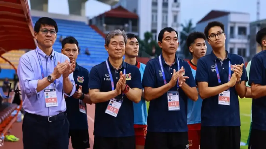 Bảng xếp hạng V-League mới nhất: Ninh Bình hồi sinh vững tốp 3, HAGL vẫn nguy cấp vì gần dưới đáy