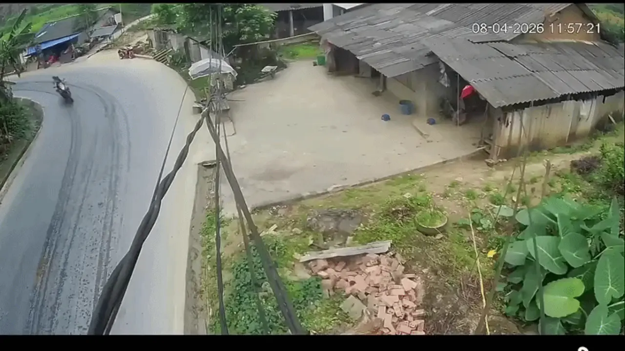 Chấn chỉnh hoạt động du lịch xe máy ở Hà Giang sau vụ khách Anh gặp tai nạn