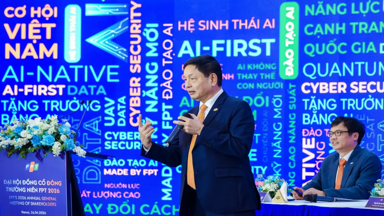 Chủ tịch FPT Trương Gia Bình: Rất thông cảm với cổ đông khi cổ phiếu xuống lâu và sâu như vậy