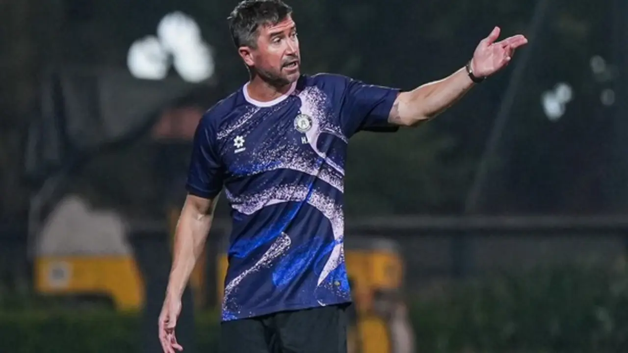 Đấu trí kinh điển giữa HLV Kewell và trợ lý cũ ông Park Hang-seo: Cực đáng xem