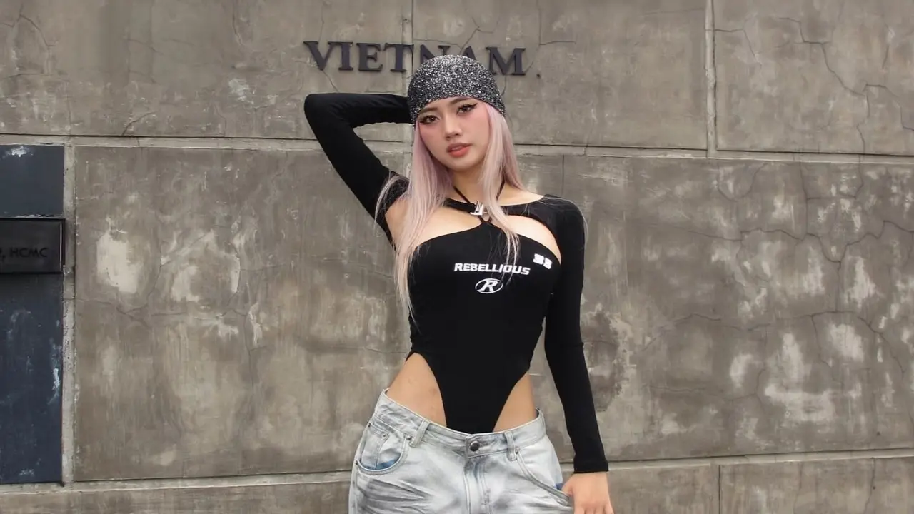 Gen Z theo đuổi mốt bodysuit khoét hông