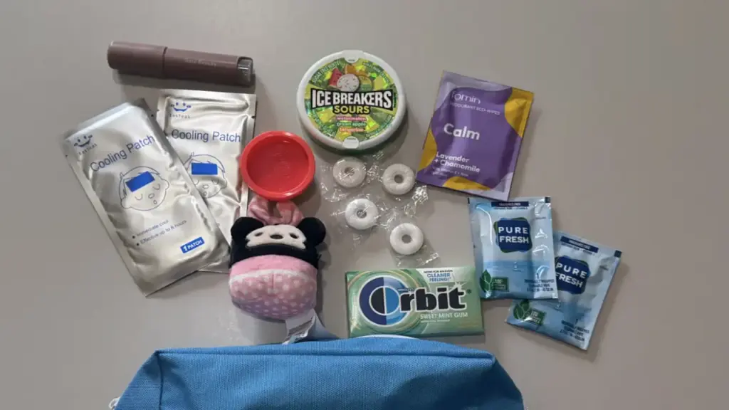 Giới trẻ Mỹ rủ nhau sắm 'túi trấn an'