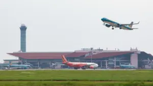 Hầu hết các chuyến bay từ Hà Nội, TP.HCM tới các điểm du lịch đã kín chỗ