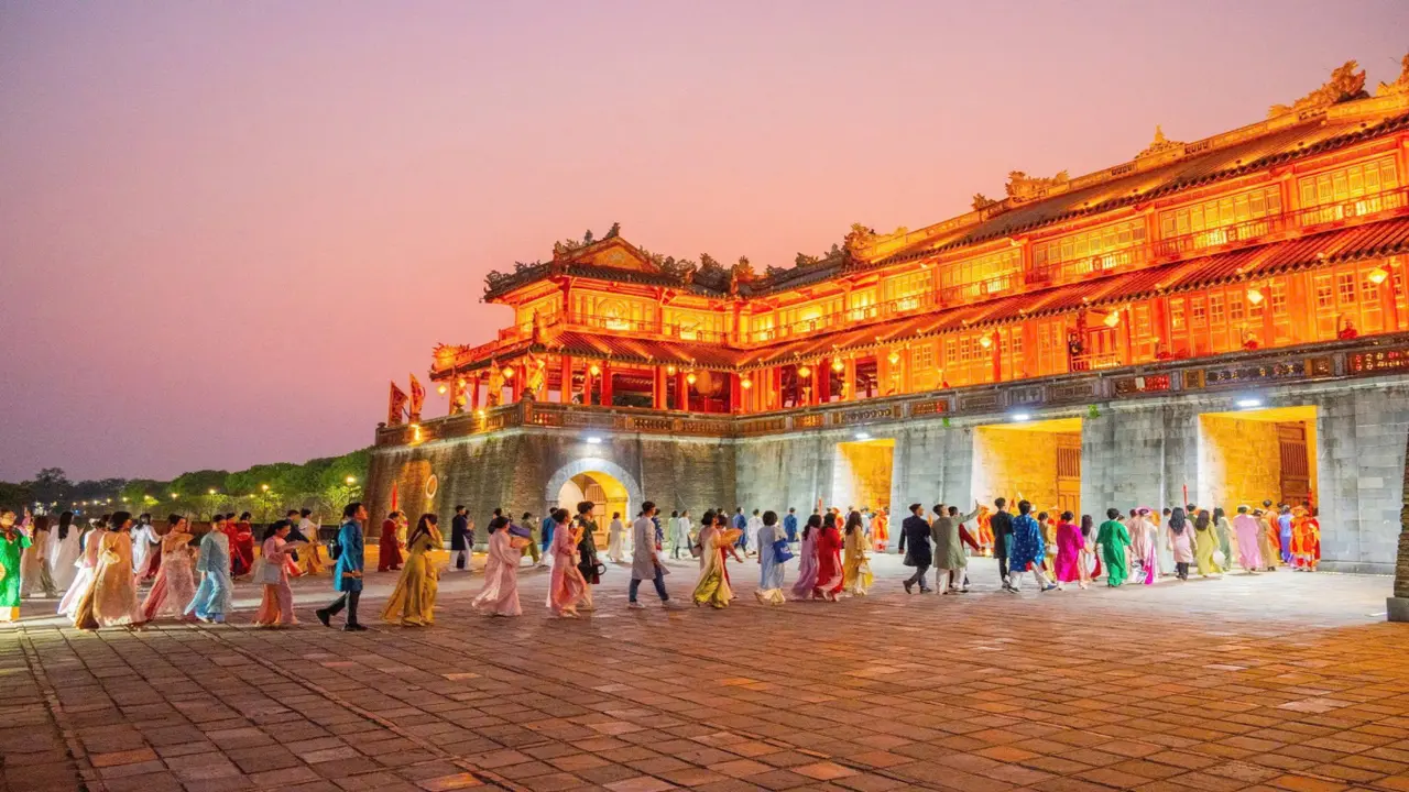 Huế tái hiện yến tiệc cung đình tại nhà hát Duyệt Thị Đường