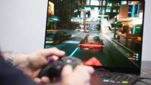 Intel chấm dứt cảnh laptop gaming ồn ào và nóng nực