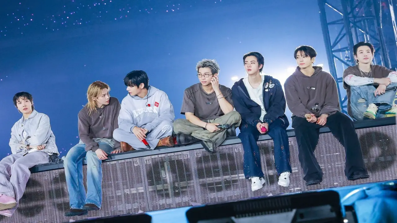 Kỷ lục của BTS vẫn chưa dừng lại, sánh ngang Taylor Swift, Bad Bunny