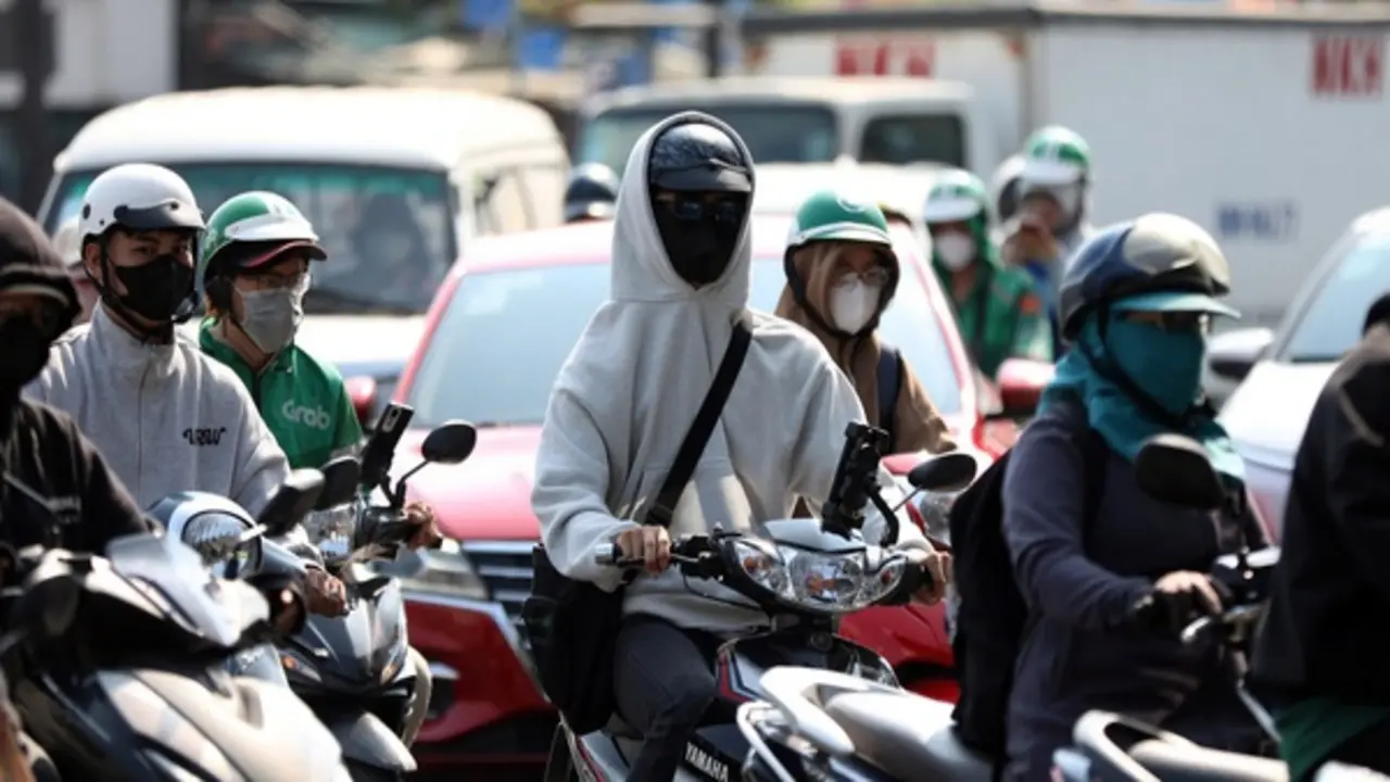 Kỷ lục mới, hôm nay nhiệt độ cao nhất lên gần 42 độ C