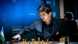 Kỳ thủ 20 tuổi Sindarov chính thức giành vé tranh ngôi Vua cờ