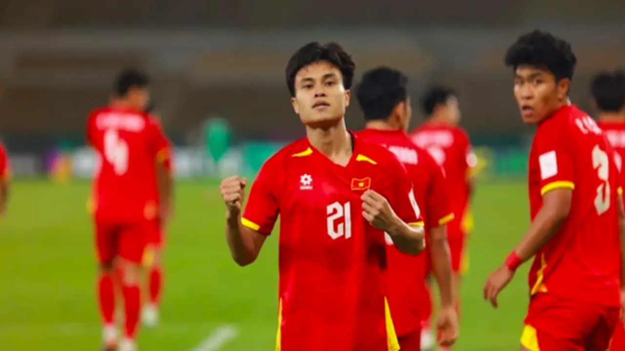 Lộ diện ‘phiên bản 2.0’ cực chất của Trương Tiến Anh, cánh phải đội tuyển Việt Nam bớt mong manh