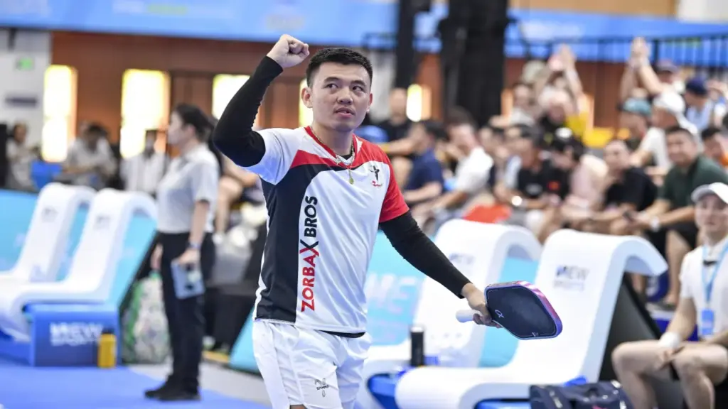 Lý Hoàng Nam bị cảnh báo kỹ thuật ở PPA Tour Hà Nội