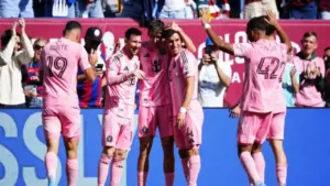 Messi ghi cú đúp giúp Inter Miami tìm lại chiến thắng, phá tiếp kỷ lục tại Mỹ