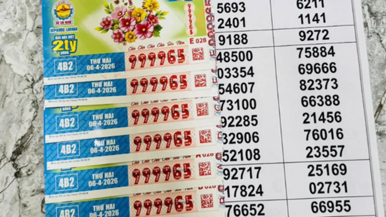 Mua 6 tờ vé tứ quý 9999, người đàn ông ở TP.HCM trúng xổ số miền Nam