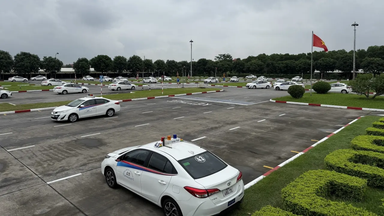 Người học, thi sát hạch lái xe sẽ phải xác thực nhận diện khuôn mặt