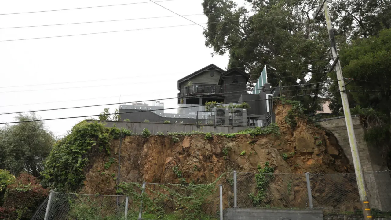 Nhà của ông chủ ChatGPT bị tấn công bằng 'thiết bị gây cháy'