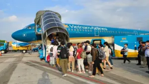 Nhiều chuyến bay đến điểm du lịch kỳ nghỉ lễ 30-4, 1-5 đã gần hết vé, giá ra sao?