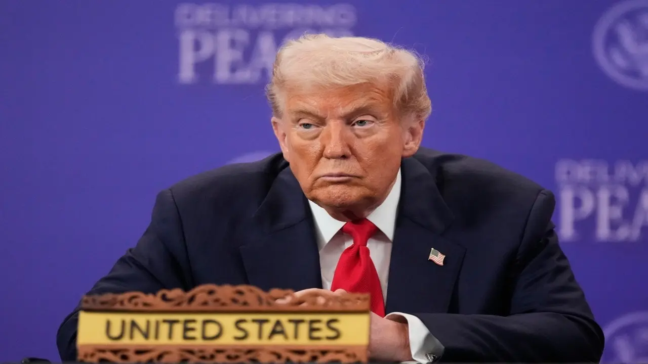 Ông Trump áp thuế 50% với các nước cung cấp vũ khí cho Iran