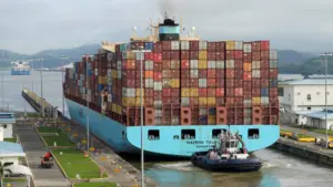 Phí qua kênh đào Panama tăng vọt, phải đấu giá hàng triệu USD mua suất ưu tiên