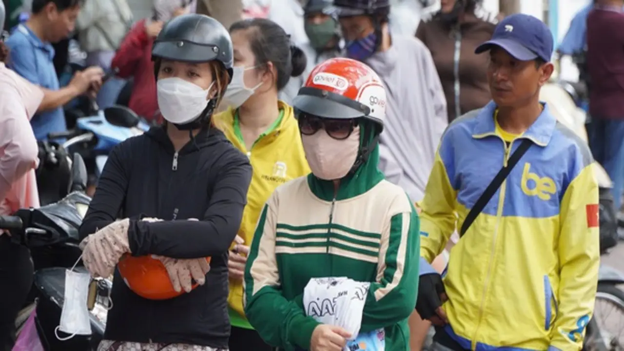 Phụ huynh Trường tiểu học Bình Quới Tây nói gì khi nhiều em nhập viện, nghỉ học?