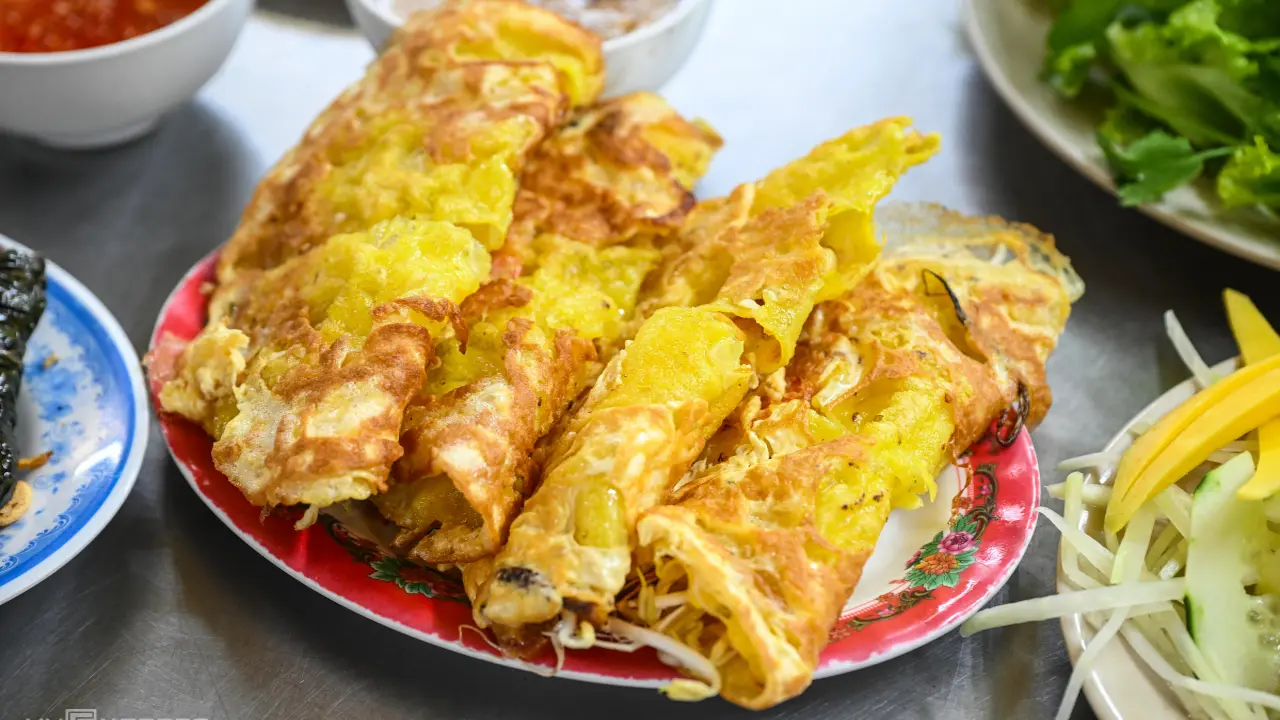 Quán bánh xèo hơn 30 năm không đóng cửa ở Đà Nẵng