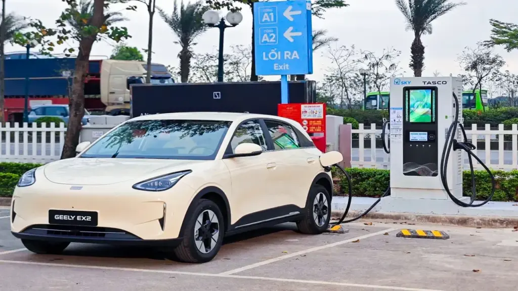 Tasco và Ford lập "liên minh" trạm sạc, thị trường xe điện thêm sức nóng