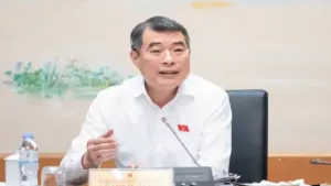 Thủ tướng: Dự kiến nâng ngưỡng chịu thuế với hộ kinh doanh lên 1 tỉ đồng để tháo gỡ khó khăn