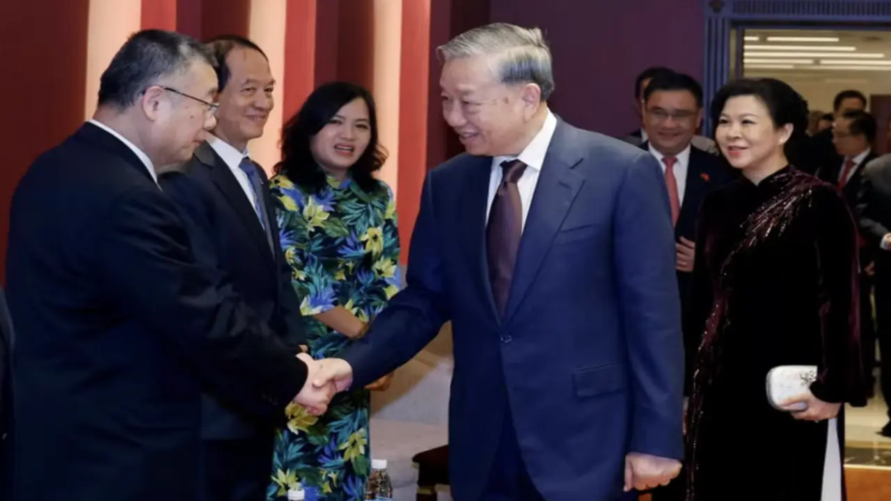 Tổng Bí thư, Chủ tịch nước Tô Lâm gặp thân nhân các tướng lĩnh, nhân sĩ hữu nghị Việt - Trung