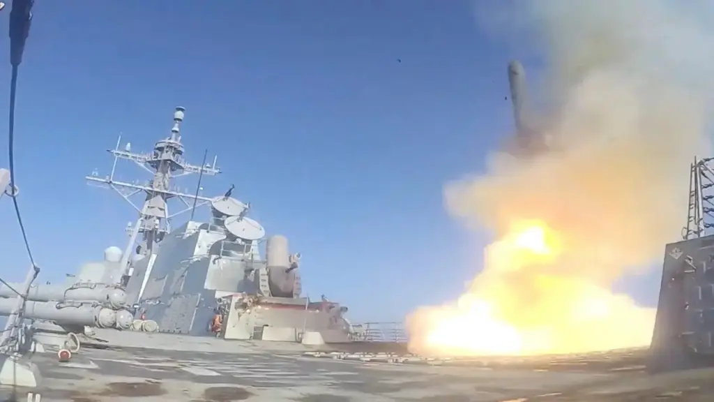 Tổng thống Trump nêu khả năng nối lại chiến dịch tấn công Iran