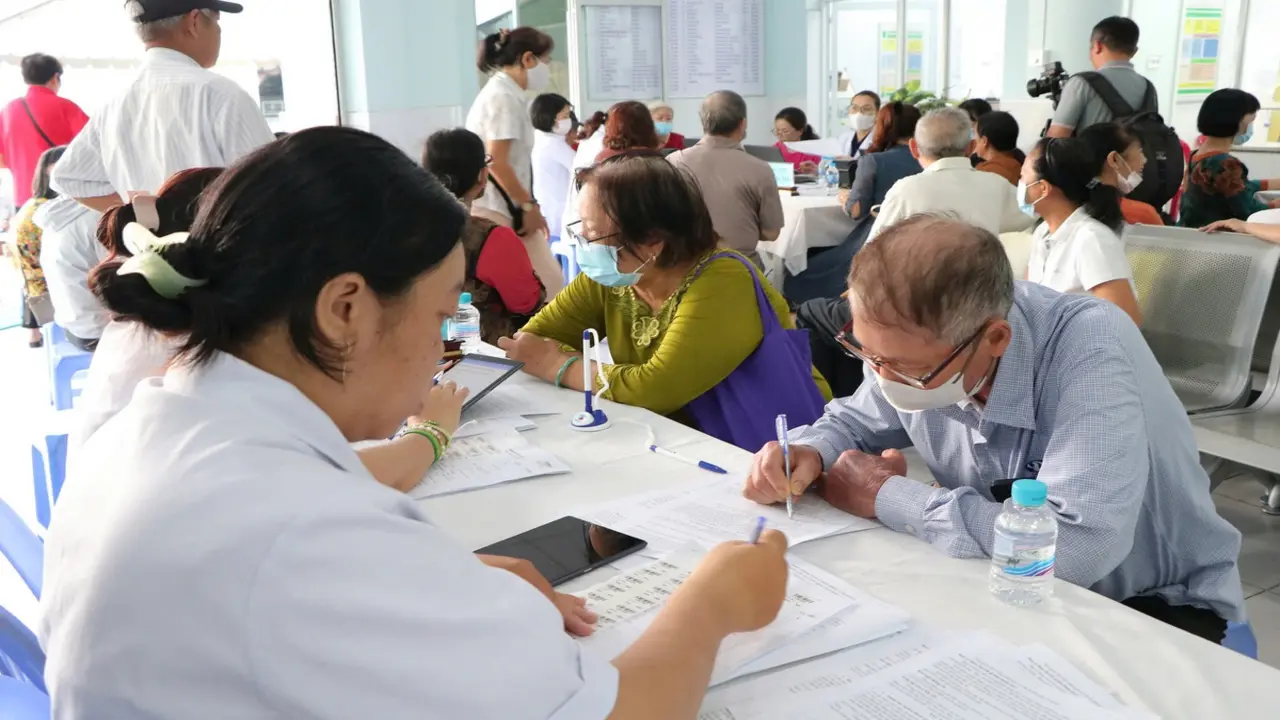 TP.HCM đề xuất bỏ ranh giới hành chính khi người dân đi khám sức khỏe miễn phí