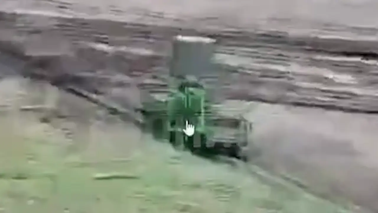 UAV Nga nhắm mục tiêu 'radar mắt thần' của phòng không Ukraine