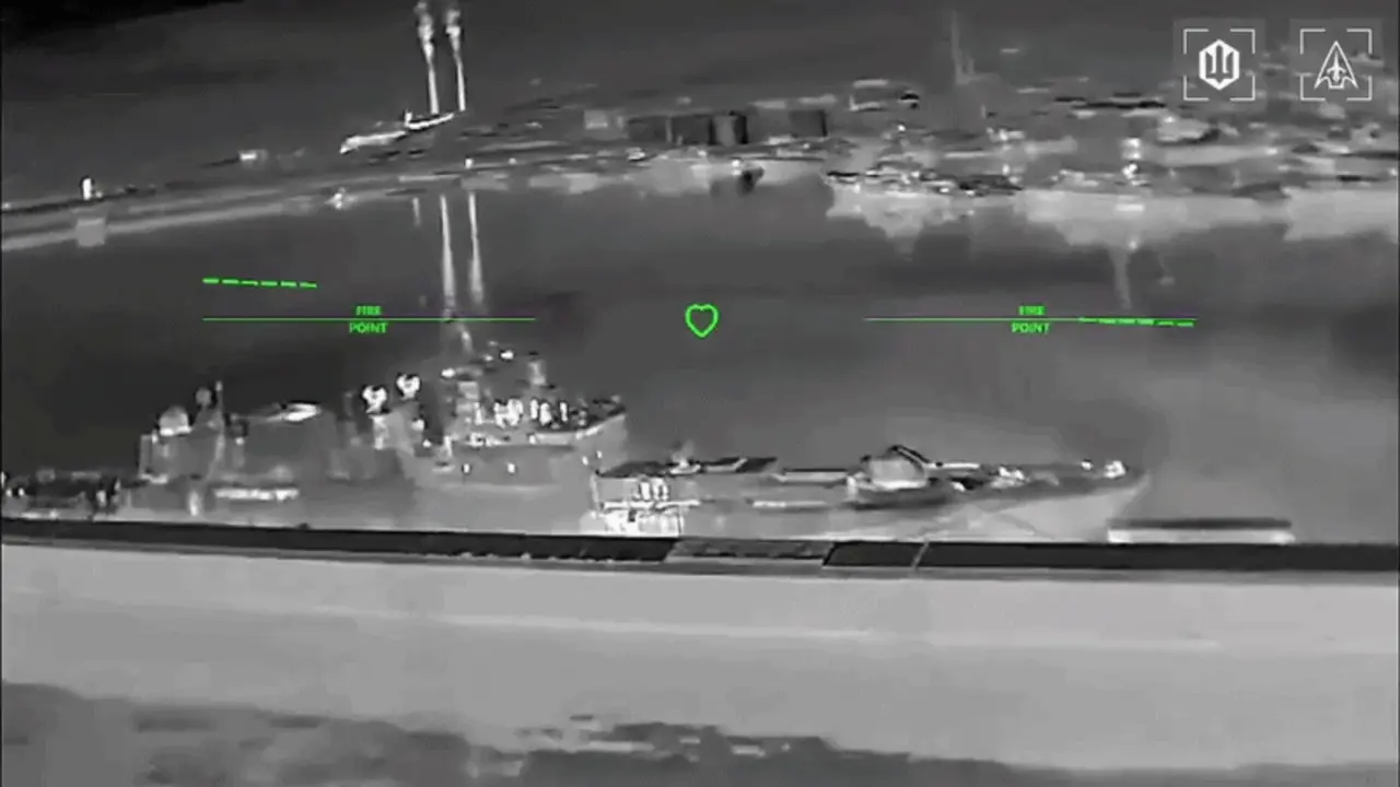 Ukraine tuyên bố tập kích tàu hộ vệ tên lửa Nga