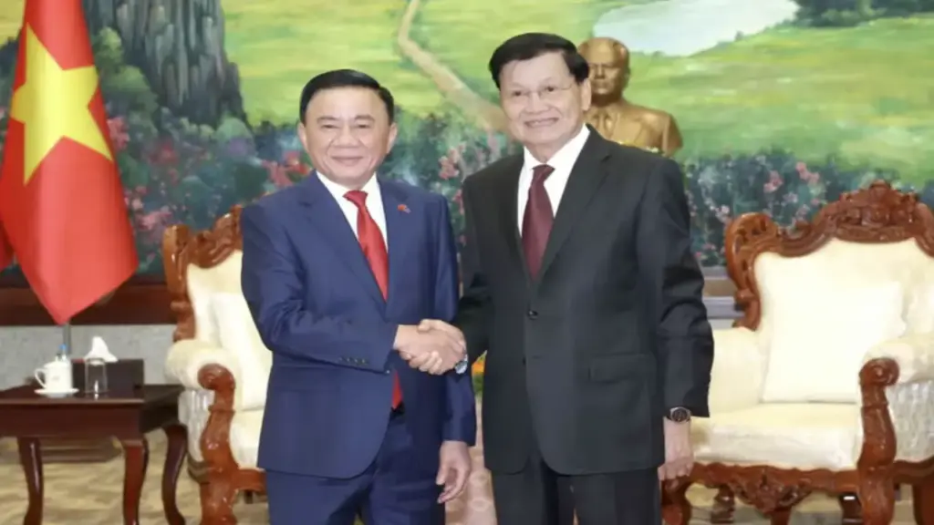 Việt Nam sẵn sàng hỗ trợ Lào tối đa trong khả năng có thể